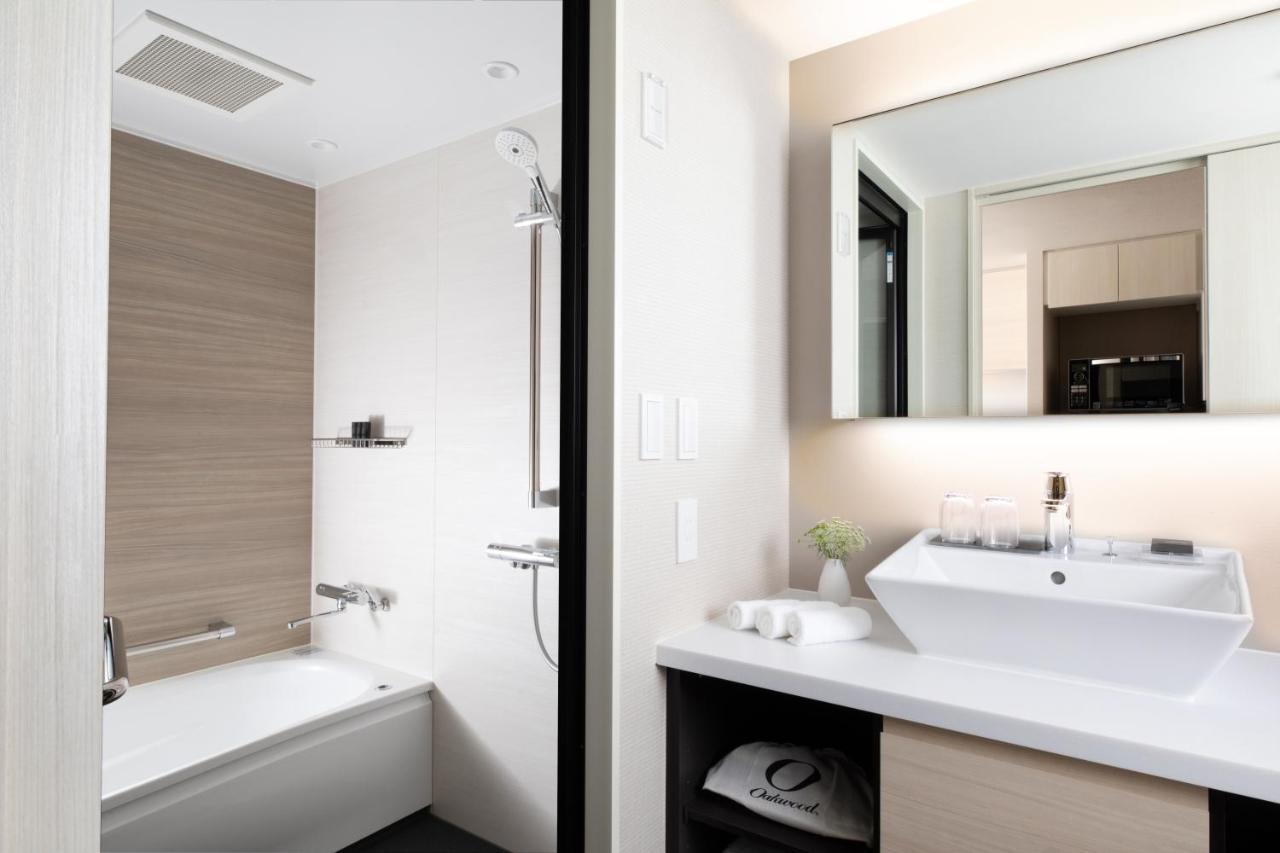 Oakwood Suites Yokohama Yokohama  Eksteriør billede Bathroom